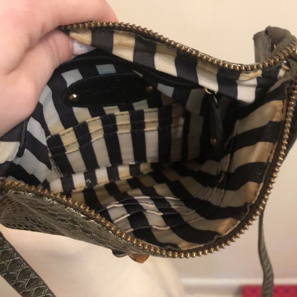 Gianni Bini Crossbody Charcoal Embossed Leather // Gold hardware - Picture 9 of 11